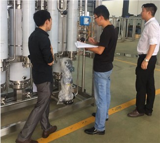 安徽某藥業來秋立做製（zhì）水（shuǐ）設備（bèi）工（gōng）廠驗收FAT